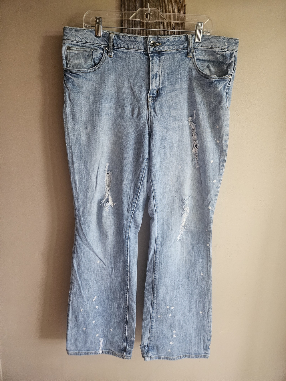 ZD Jeans Size 18 Light Wash Distressed Paint Splatter Bootcut Jeans